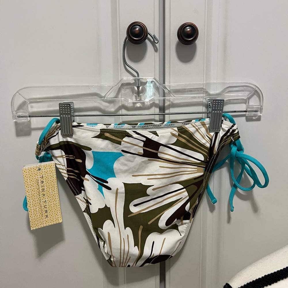 NWT Trina Turk printed string bikini separates  | Removable padding top size M - Picture 4 of 12